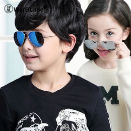 Fashion Polarise Kids Sunglasses Kids Boys Girls Classic Design Silver Frame Blue Lens Pilot Sun Glasses For Children 240521