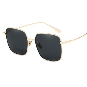 Lunettes de soleil polarisées à la mode Men des femmes Metal Gold Cadre conduisant des lunettes de soleil Brand Design carré Eyewear UV400 avec boîte FML 289U