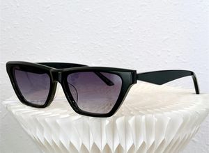 Fashion Popular Designer 103 Lunettes de soleil pour les femmes Vintage Trend Cat Eye Sun Glasses Summer Outdoor Wild Style Antiultraviolet Pro2405396
