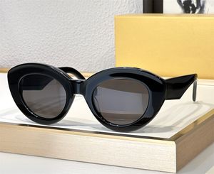 Mode populaire designer 40051 lunettes de soleil pour femmes rétro élégant charmant lunettes en forme de papillon avant-gardiste style polyvalent anti-ultraviolet livré avec étui