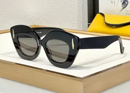 Mode populaire designer 40127 lunettes de soleil pour femmes rétro acétate lunettes de chat été personnalité à la mode style de qualité supérieure anti-ultraviolet livré avec étui