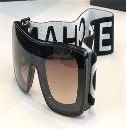 Mode populaire zonnebril 2021s vierkante grote frame verbindingen lens ski -bril zonder tempels met rubberen band sportglazen UV5587602