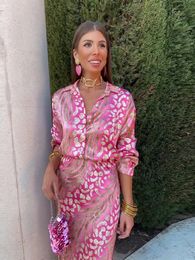 Conjunto de falda estampada a la moda para mujer, camisa elegante de manga larga con solapa, vestido de cintura alta, traje de calle elegante para mujer de primavera 2024 240321