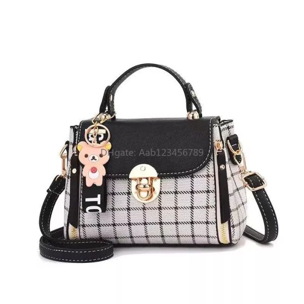 Mode PU Cuir Femme Luxurys Designers Lady HBP Femmes Crossbody Fourre-tout Sacs à main Sacs à main Portefeuille Sac Backpak Petit sac à main avec boîte-cadeau douce