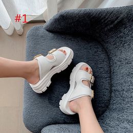 Mode kwaliteit rasmeup platform dames sandalen mode zomer lederen gesp vrouwen dikke zolen strand sandaal casual dikke vrouw schoenen maat