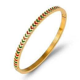 Mode rood-groene pijl armbanden armbanden voor dames dames meisjes roestvrij stalen manchet armband sieraden trendy armband geschenken q0717