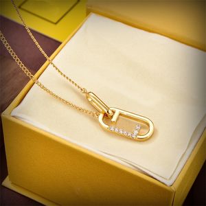 Mode Retro Designer Sieraden Ornamenten Kettingen voor Vrouwen Geschenken Bruiloft Sieraden Kristal Brief