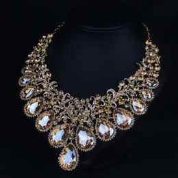 Mode Rhinestones Bridal Jewelry Brown Crystals Bruiloft Kettingen voor bruid prom avondfeestaccessoires