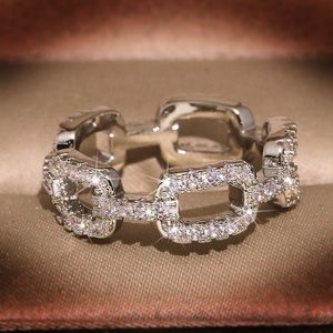 Anneau de mode pour les femmes brillant le cristal avec des pierres latérales bijoux avec des bagues de fiançailles en diamant CZ219u