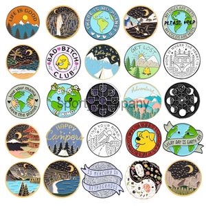 Fashion Round Email Booch Collection Landschap schilderij Aarde Duck Club Bus Ferris Wheel Dog Tai Chi Badge Punk Rapel Pin Cadeau