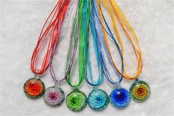 Mode Ronde Fleur Intérieure Pendentif Collier Couleur Mixte Verre Murano Murano Pour Les Femmes Cadeau Bijoux