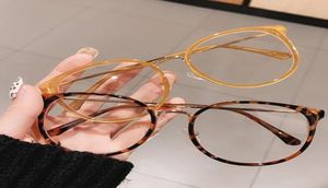 Fashion Round Femmes Lunettes Cadre Vintage Clear Lens Eyewear Men Optical Léopard Green E Eapes Cadre des lunettes de soleil4592253