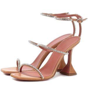 Fashion Sandal Shoe tasse chaude Femmes Strange Summer Talon Party Strap Sandale Sandale Spike-Heheels 3 Shoe 2024 Chaussures de mariage XWFSP