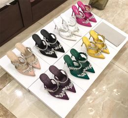 Sandales de mode Luxury Lurum Slippers Rhingestone Stiletto Toe Women Chaussures pointues Toe Ladies Slippers High Heels Mules8256546