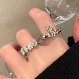 Fashion Saturn Ring Miu Lettre d'ouverture Index Flash Flash Diamond Westwoods Ana High Beauty Nail