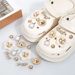 Fashion Set Hole Shoe Charms Accessories Shoe Buckle Cute Pearl Bear Water Diamond Chain DIY 3D Shoes Decorations 240522