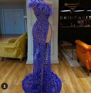 Vestido de noche sexy de moda sin mangas con abertura alta antes de la decoración de pelo de avestruz con diamantes laterales