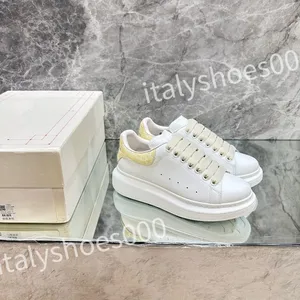 Chaussure de mode blanc noir Dream Sneaker femmes et hommes semelle en caoutchouc souple cuir de veau baskets à lacets