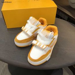 scarpe moda per ragazze ragazzi Design con cuciture bicolore Sneakers per bambini stringate Taglia 26-35 scarpe da tavola per bambini Scatola inclusa Sep25