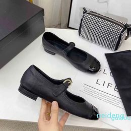 Défilé de mode Mary Jane chaussures pour femmes designer de qualité Mary Zhen chaussures pour femmes printemps chaussures décontractées de créateur
