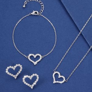 Fashion Silver Dubai Coeur romantique Love Rose Pendant Collier Collier Moucles d'oreilles Mariage PNG Bijoux pour femmes Bijoux Femmes