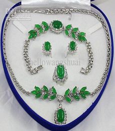 Fashion Silver Green Jade Collar Squacelet Aneting Rings Rings Gemstone Jewelry Sets7723529