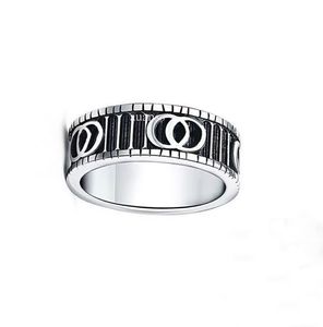 Anillos de plata de moda para mujeres Anillos para hombres Moda Amor Calavera Carta Anillo de latón Sin desvanecimiento Antialergias Regalo de cumpleaños del día de San Valentín