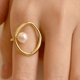 Mode eenvoudige atmosferische parel metalen ring oude gouden open aduuustable onregelmatige ringen voor vrouwen partij sieraden