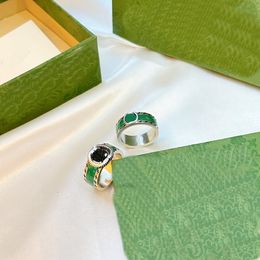 Diseñador de moda simple anillo pareja cisne verde epoxi anillos plateado anillo hombres mujeres compromiso boda joyería amante regalo con caja CGE1 --03