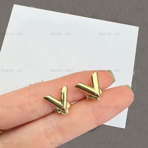 Brincos de moda simples designer para homens e mulheres brinco de ouro jóias de luxo clipe de orelha brincos de diamante de alta qualidade 7 estilos acessórios