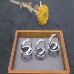 Mode eenvoudige retro skelet sterling zilveren ring heren hoge kwaliteit gegraveerd paar ring bruiloft sieraden cadeau liefde ringen204t