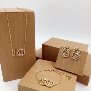 Collier en laiton de simplicité de mode Bracelet femmes gravées initiales F paramètres de lettre en or 18 carats bijoux de créateur anniversaire cadeaux de Noël festifs FS6 --04