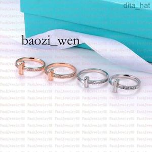 Fashion Single Row Diamond Sier Love Plain Mannen en Vrouw Rose Gold Ring Designer Paar Sieraden Cadeau met