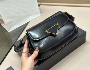 Sac à bandoulière simple en cuir pour femmes