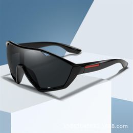 Mode Skibril Mannen Vrouwen Brillen Fietsbril Heldere Zon Beschermende Bril Buiten Wind Eye Sunglasses210N