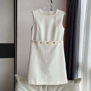 Mini robe sans manches, marque européenne carrée, col à la taille, conception de boutons