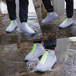 Mode sans lacet couvre-chaussures hommes et femmes bouton Clre PVC galoches 2023 imperméable antidérapant pour chaussures femme bottes de pluie 240307