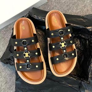 Sandale préférée Femmes Mule Plate-forme Sliders Brown Casual Chaussures Designer Cuir Cadeau Slipper Extérieur Vintage Talon plat Slide Luxe Hommes Mocassins Sandale d'été