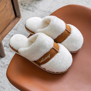 Les pantoufles de mode Snow Slippers Chaussures pour femmes gardent au chaud en hiver en peluche intérieure Portez du coton sans glissement Dragition grande taille Men Femmes 36-41