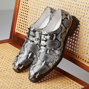 Modèle de serpent de mode pour homme 2024 printemps en cuir véritable concepteur à la main hommes chaussures habillées costume d'affaires décontracté