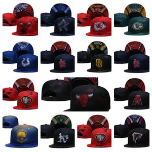 Mode snapbacks hoed alle teamontwerpers hoeden mannen mesh snapback zon platte petten buiten sport snapback gemonteerde hiphop hoed borduurwerk honkbalbonen caps mix bestelling