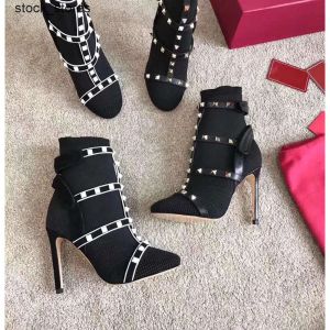 Mode Sock Ladies Boots Studs Work Ankle Boots Leather Bears 105mm Heel Heel Shoes Christmas Gifts