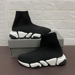 Chaussettes de mode Bottes de créateurs Chaussures faites à la main Haute Blanc Noir 1.0 2.0 Chaussures de sport Hommes et femmes Plate-forme de fête Baskets décontractées