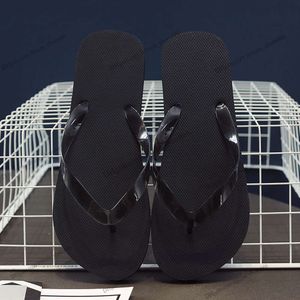 Mode semelle souple anti-dérapant couleur unie tongs pantoufles chaussures de plage sandales d'été mules dames