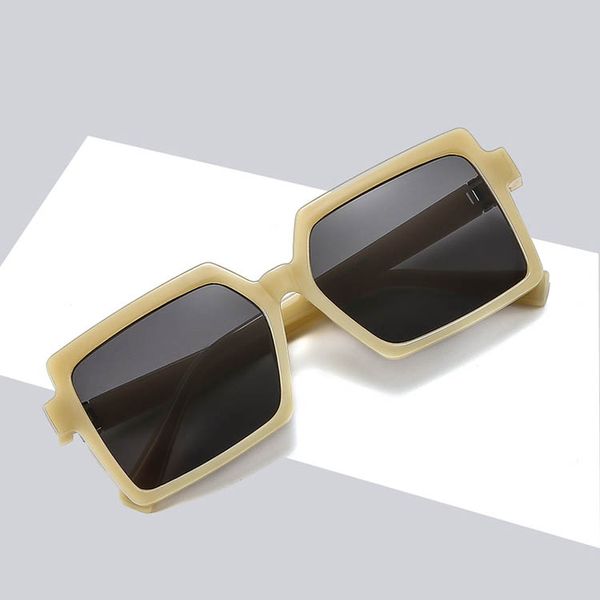 Moda Sólido Diseñador Gafas de sol Unisex Simple Oblongo Marco de plástico Gafas de sol con grandes lentes cuadradas UV400 5 colores al por mayor