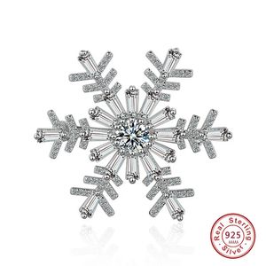 Fashion Solid S925 Bijoux en argent sterling CZ Crystal Big Snowflower Broques pour femmes Sac de vêtements de mariage Elegant Brooch épingles 240418