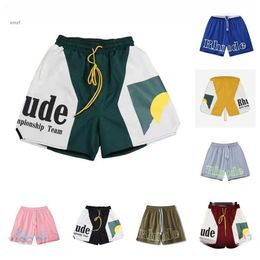 shorts de sport de mode Rhude Summer Short Beach Pantalon Mens de haute qualité Coton Shorts Streetwear Pantalon de basket-ball à cinq points WPDG