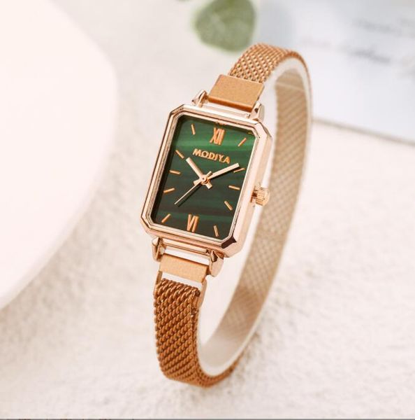 Mode carré dames montre à Quartz femmes cadran vert montres simples or Rose aimant boucle maille ceinture montres de luxe pour cadeaux