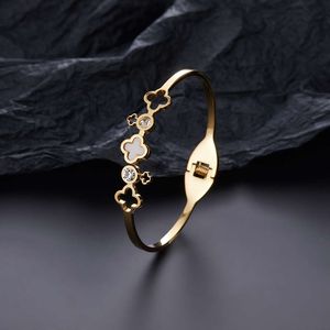 Bracelets en acier inoxydable à la mode, trèfle à quatre feuilles en Zircon, manchette porte-bonheur, bijoux cadeaux pour femmes