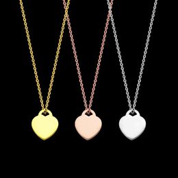 Collier en acier inoxydable avec lettre T, coeur de pêche, vert, rose, or, argent, commerce extérieur, collier d'amour pour femmes, 231k